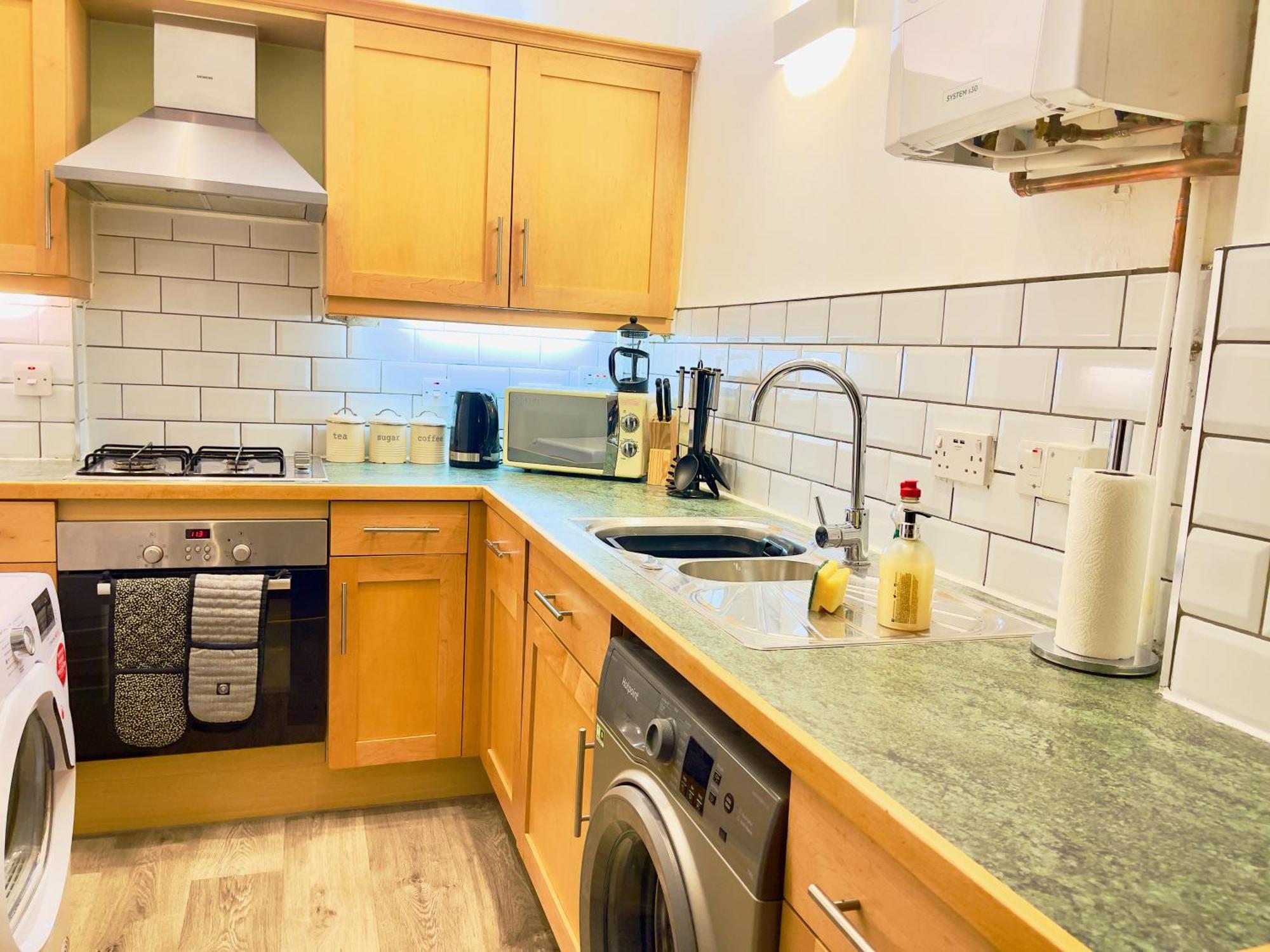 St Andrews Apartments Мейдстон Экстерьер фото